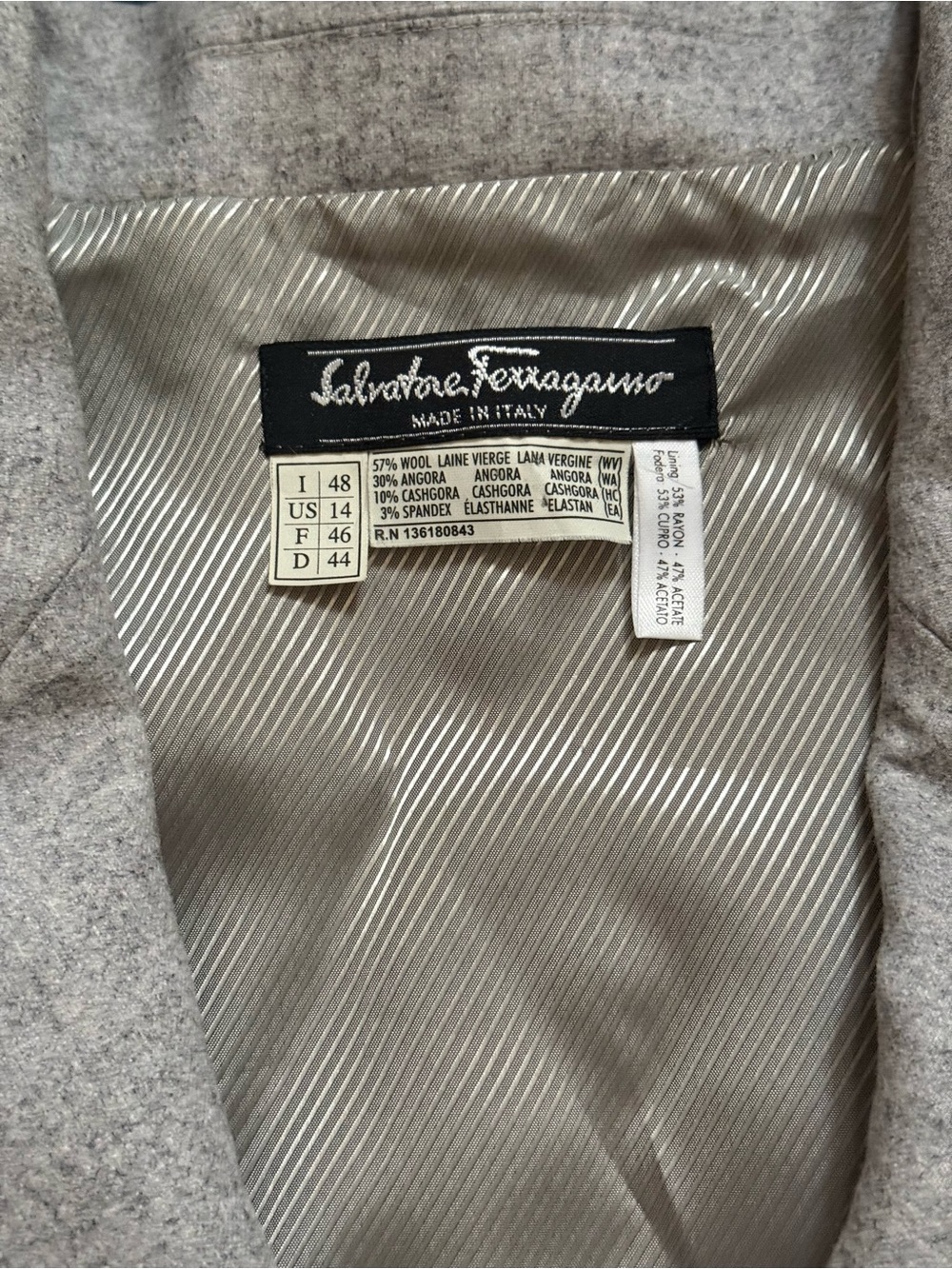 Salvatore Ferragamo Grey Tailored Wool-Blend Blazer - Picture 4 of 9